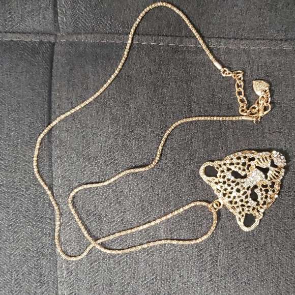 Betsey Johnson Necklace - Picture 2 of 9